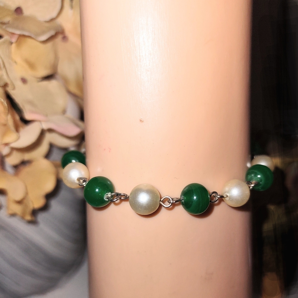 Jade Green & Pearl Gold Bracelet